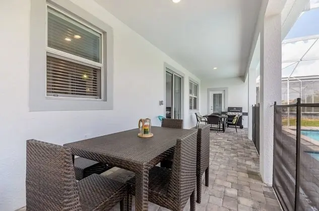 Villa (9037HS 6 Bedroom 5 Bathroom Champions)