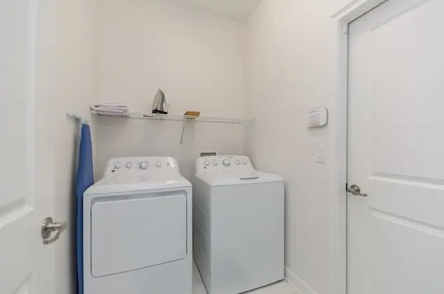 Villa (9037HS 6 Bedroom 5 Bathroom Champions)