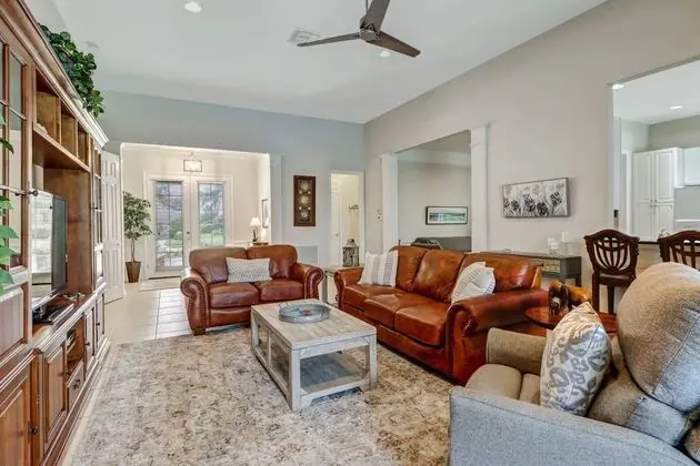 Ev (9073 Prosperity Way)