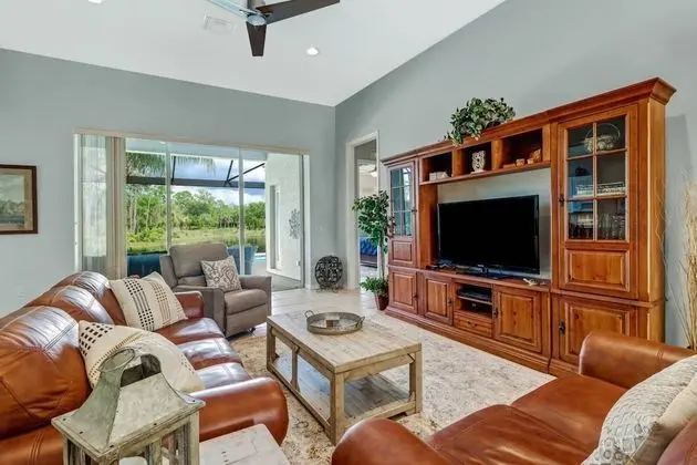 Ev (9073 Prosperity Way)