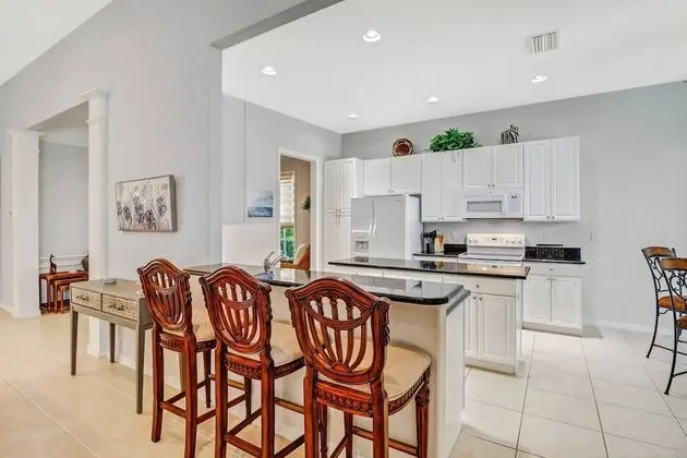 Ev (9073 Prosperity Way)