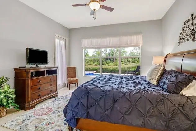 Ev (9073 Prosperity Way)