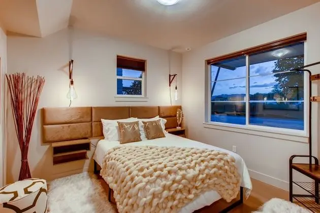 Ev, Birden Çok Yatak, Veranda, Bahçe Manzaralı (908 Jerome St. (Unit 1)*)