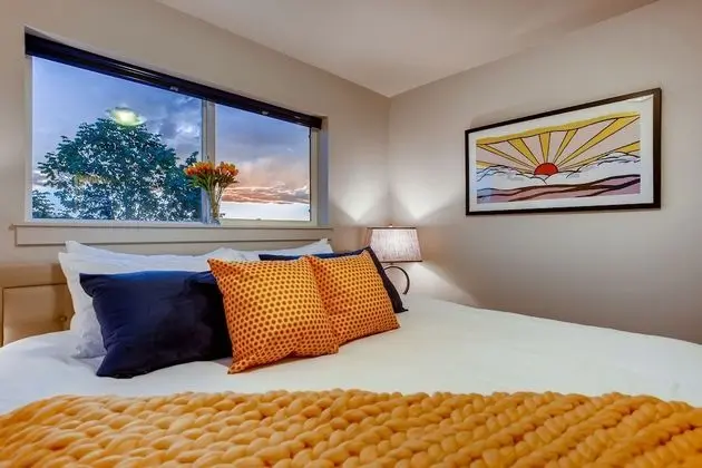 Ev, Birden Çok Yatak, Veranda, Bahçe Manzaralı (908 Jerome St. (Unit 1)*)