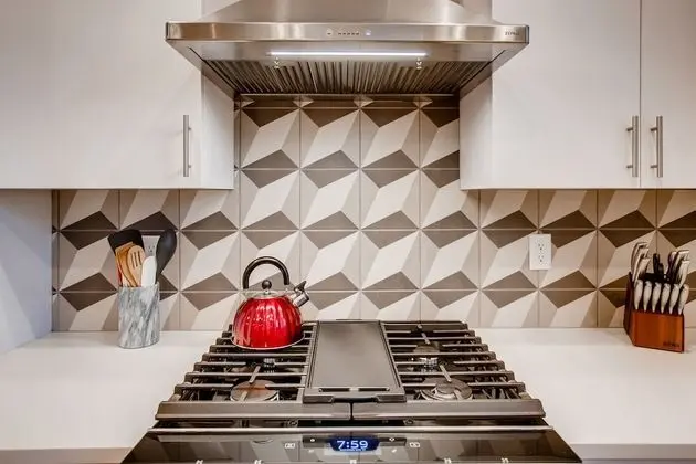 Ev, Birden Çok Yatak, Veranda, Bahçe Manzaralı (908 Jerome St. (Unit 1)*)