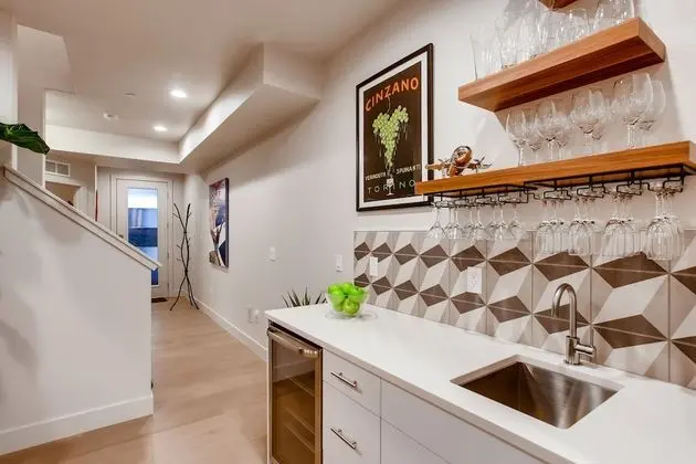 Ev, Birden Çok Yatak, Veranda, Bahçe Manzaralı (908 Jerome St. (Unit 1)*)