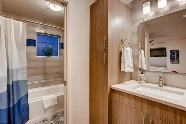 Ev, Birden Çok Yatak, Veranda, Bahçe Manzaralı (908 Jerome St. (Unit 4)*)