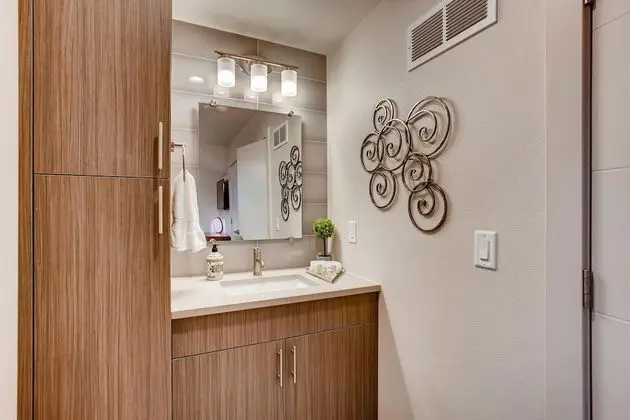 Ev, Birden Çok Yatak, Veranda, Bahçe Manzaralı (908 Jerome St. (Unit 4)*)