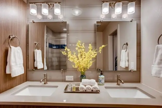 Ev, Birden Çok Yatak, Veranda, Bahçe Manzaralı (908 Jerome St. (Unit 4)*)