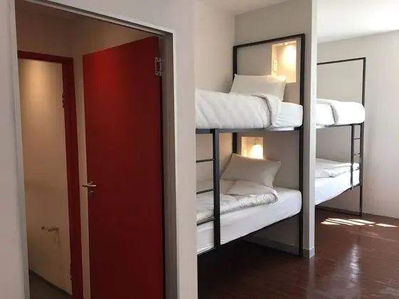 Ortak Ranzalı Oda, Karma Ranzalı Oda, Banyolu/Duşlu (4 Bed)