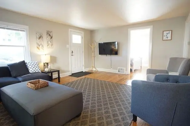 Apart Daire, Birden Çok Yatak, Mutfak, Bahçe Manzaralı (915 23rd St - Upper)