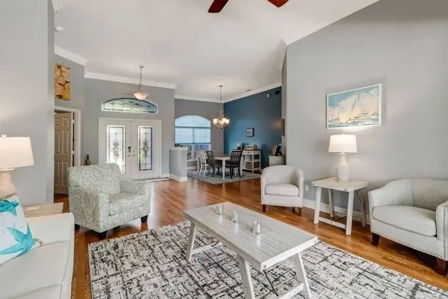 Ev (9151 Kings Cove Ct)