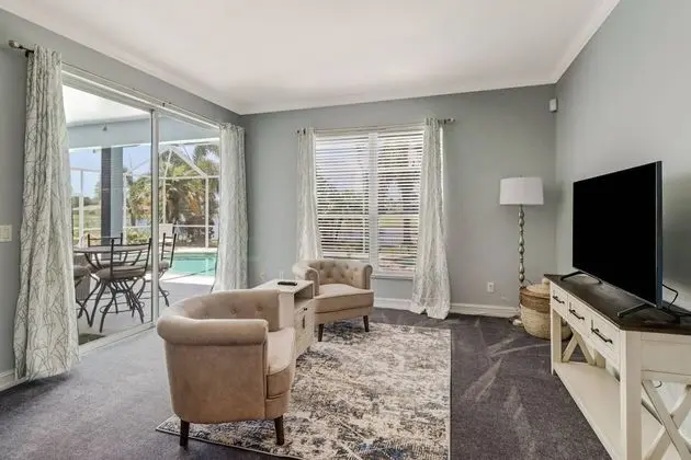 Ev (9151 Kings Cove Ct)