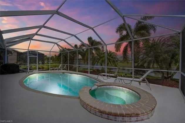 Ev (9151 Kings Cove Ct)