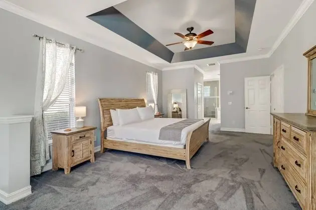 Ev (9151 Kings Cove Ct)