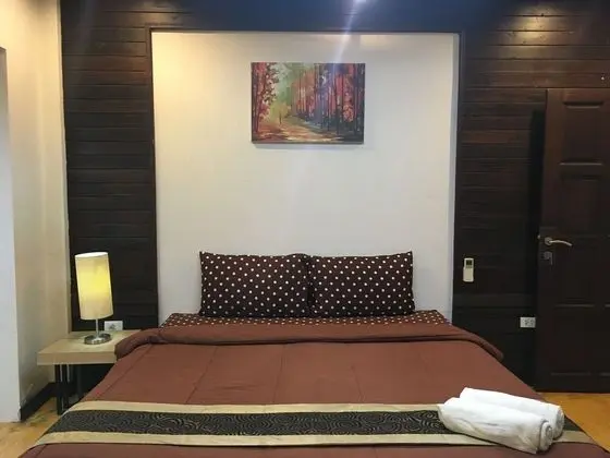 Deluxe Double Room with Private Bathroom