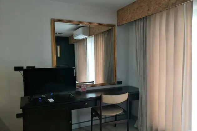 Standard Room, Queen Bed, Non Smoking