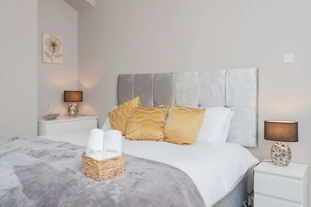 Comfort Tek Büyük Yataklı Oda