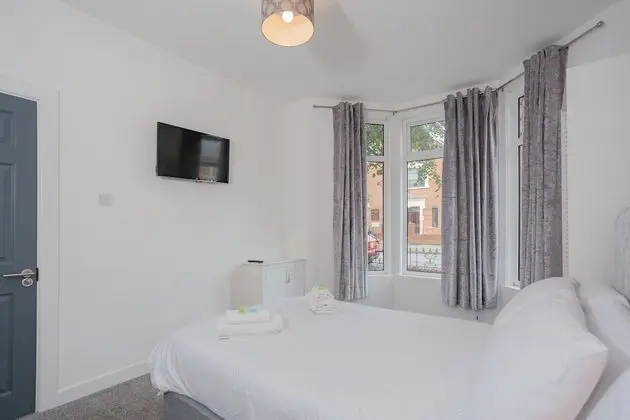 Comfort Tek Büyük Yataklı Oda