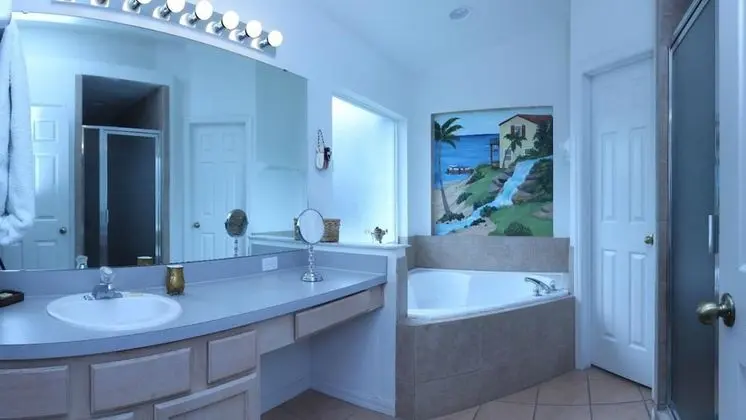 Ev (929 - Pool Home, Lake Berkley Resort)