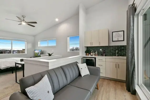 Ev, Birden Çok Yatak, Veranda, Bahçe Manzaralı (938 Jerome St. (Unit 1))