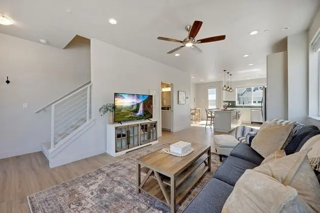 Ev, Birden Çok Yatak, Veranda, Bahçe Manzaralı (938 Jerome St. (Unit 1))