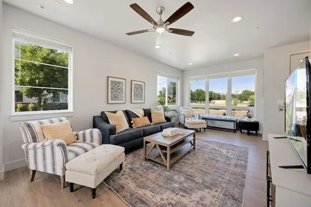 Ev, Birden Çok Yatak, Veranda, Bahçe Manzaralı (938 Jerome St. (Unit 1))