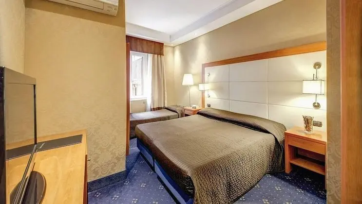 Standard Üç Kişilik Oda