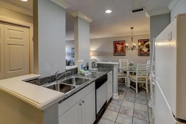 Villa, 1 En Büyük (King) Boy Yatak ve Çekyat, Mutfak