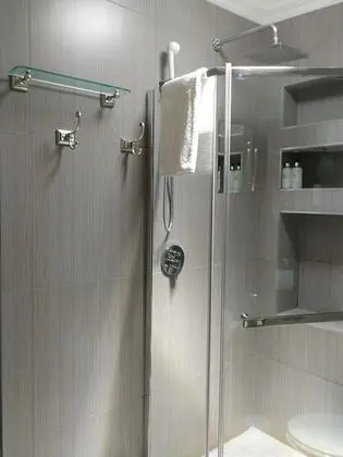 Family Süit, 2 Yatak Odası (Two-Bedroom Suite)