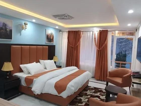 Deluxe Tek Büyük Yataklı Oda