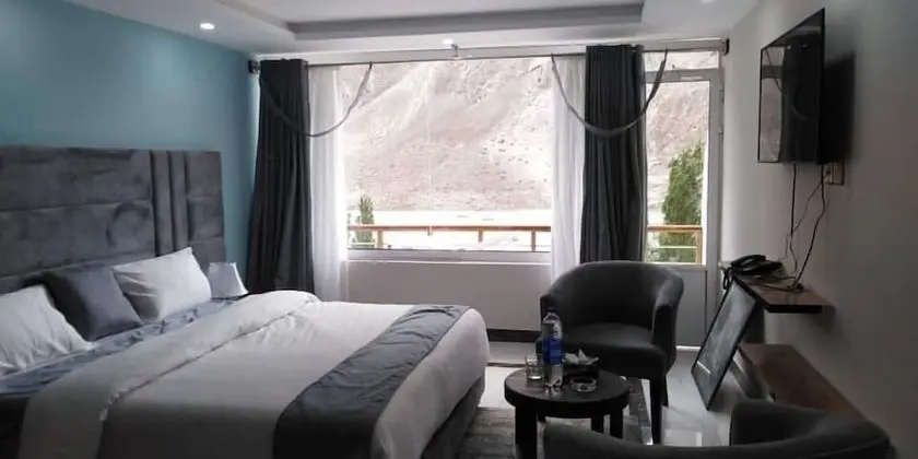 Deluxe Tek Büyük Yataklı Oda