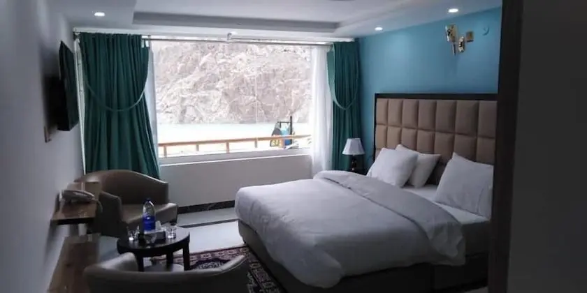 Deluxe Tek Büyük Yataklı Oda