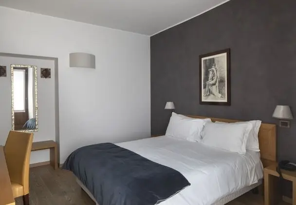 Classic Tek Büyük veya İki Ayrı Yataklı Oda