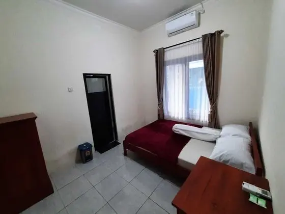 Standard Tek Büyük Yataklı Oda