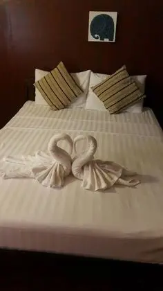 Tek Büyük Yataklı Oda (Shared Bathroom)
