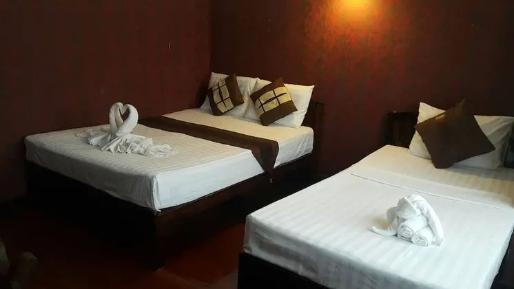 Triple Room (Shared Bathroom)