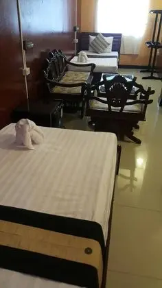 Triple Room (Shared Bathroom)