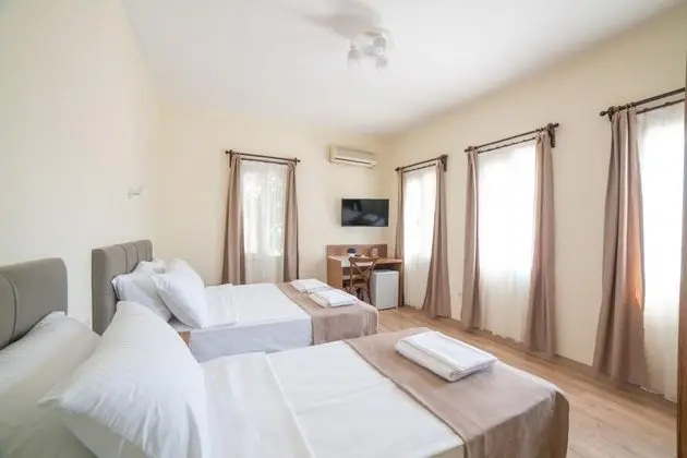 Triple, Şehir Manzaralı