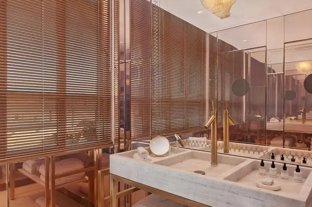 Club Tek Büyük Yataklı Oda