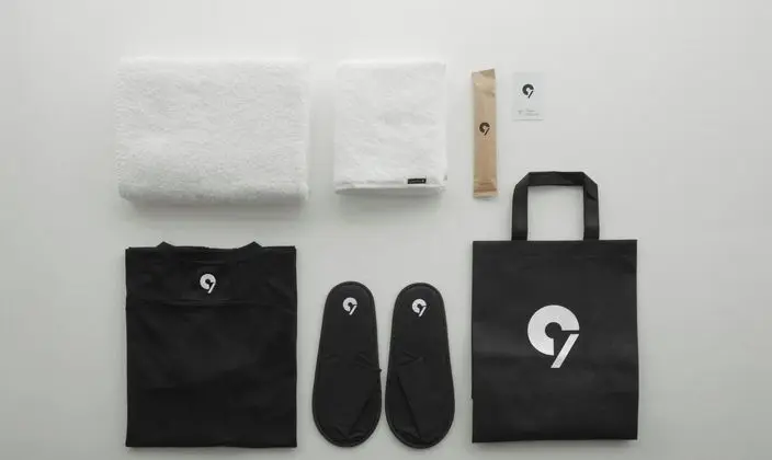 Oda, Sadece erkekler için, Sigara İçilmez (Capsule)