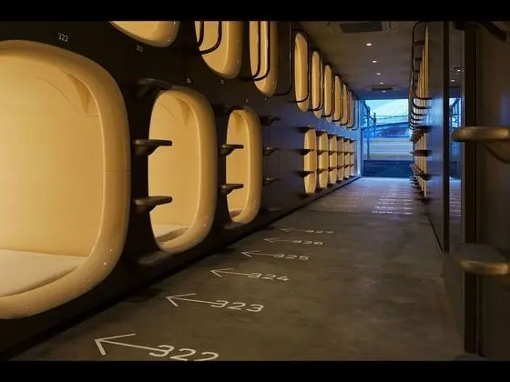 Kulübe, Sadece kadınlar için, Sigara İçilmez (Sleeping Pod)