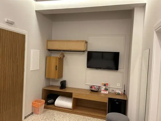 Basic Tek Büyük Yataklı Oda
