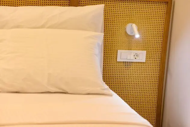 Basic Tek Büyük Yataklı Oda
