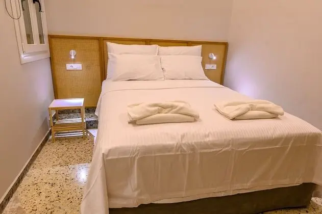 Basic Tek Büyük Yataklı Oda