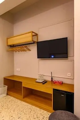 Basic Tek Büyük Yataklı Oda