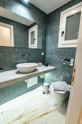 Basic Tek Büyük Yataklı Oda