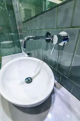 Basic Tek Büyük Yataklı Oda