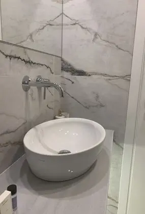 City Tek Büyük Yataklı Oda
