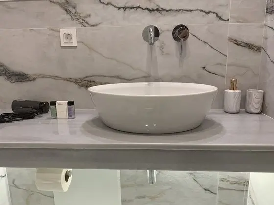City Tek Büyük Yataklı Oda